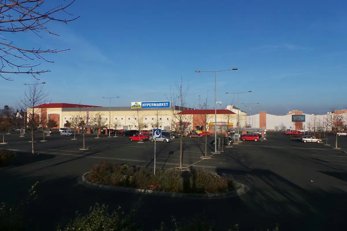 Albert Hypermarket